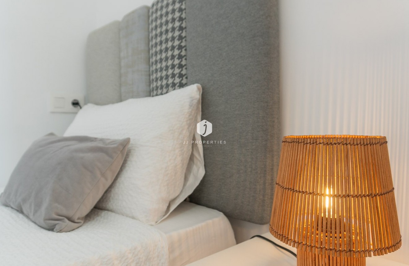 Resale - Apartment / flat -
Torrevieja - Costa Blanca