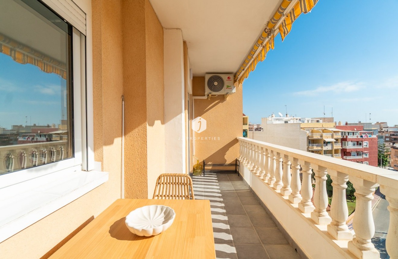 Resale - Apartment / flat -
Torrevieja - Costa Blanca
