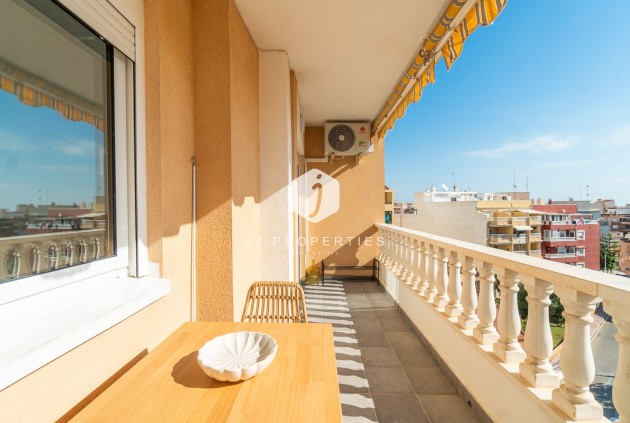 Resale - Apartment / flat -
Torrevieja - Costa Blanca