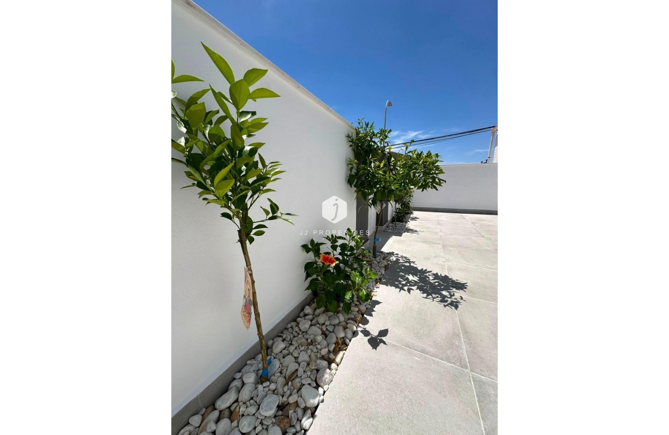 D'occasion - Bungalow -
Torrevieja - La Siesta - El Salado - Torreta