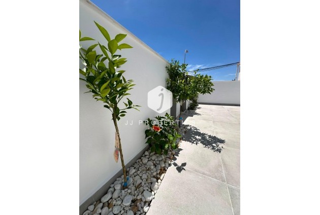 D'occasion - Bungalow -
Torrevieja - La Siesta - El Salado - Torreta