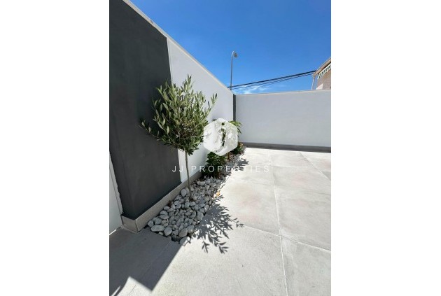 D'occasion - Bungalow -
Torrevieja - La Siesta - El Salado - Torreta