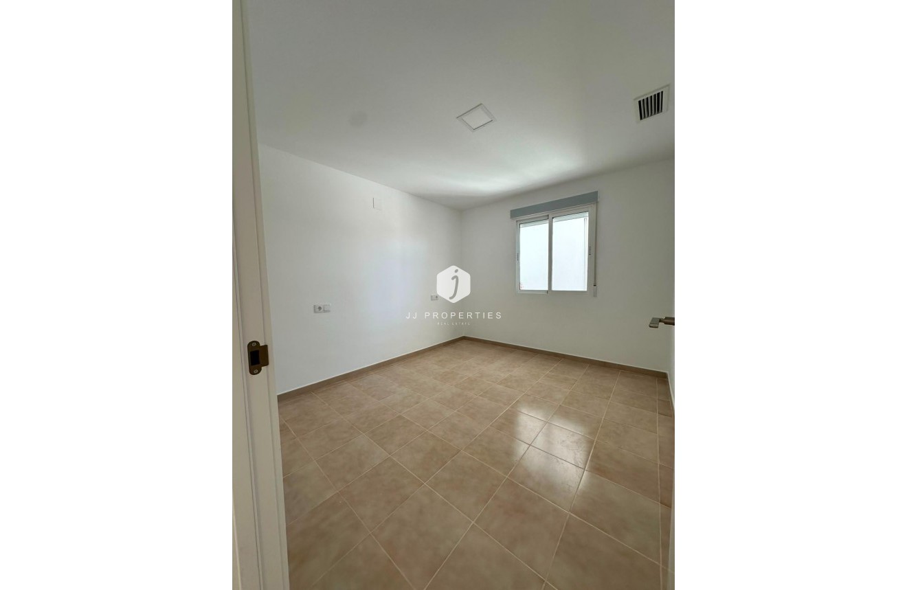 D'occasion - Bungalow -
Torrevieja - La Siesta - El Salado - Torreta