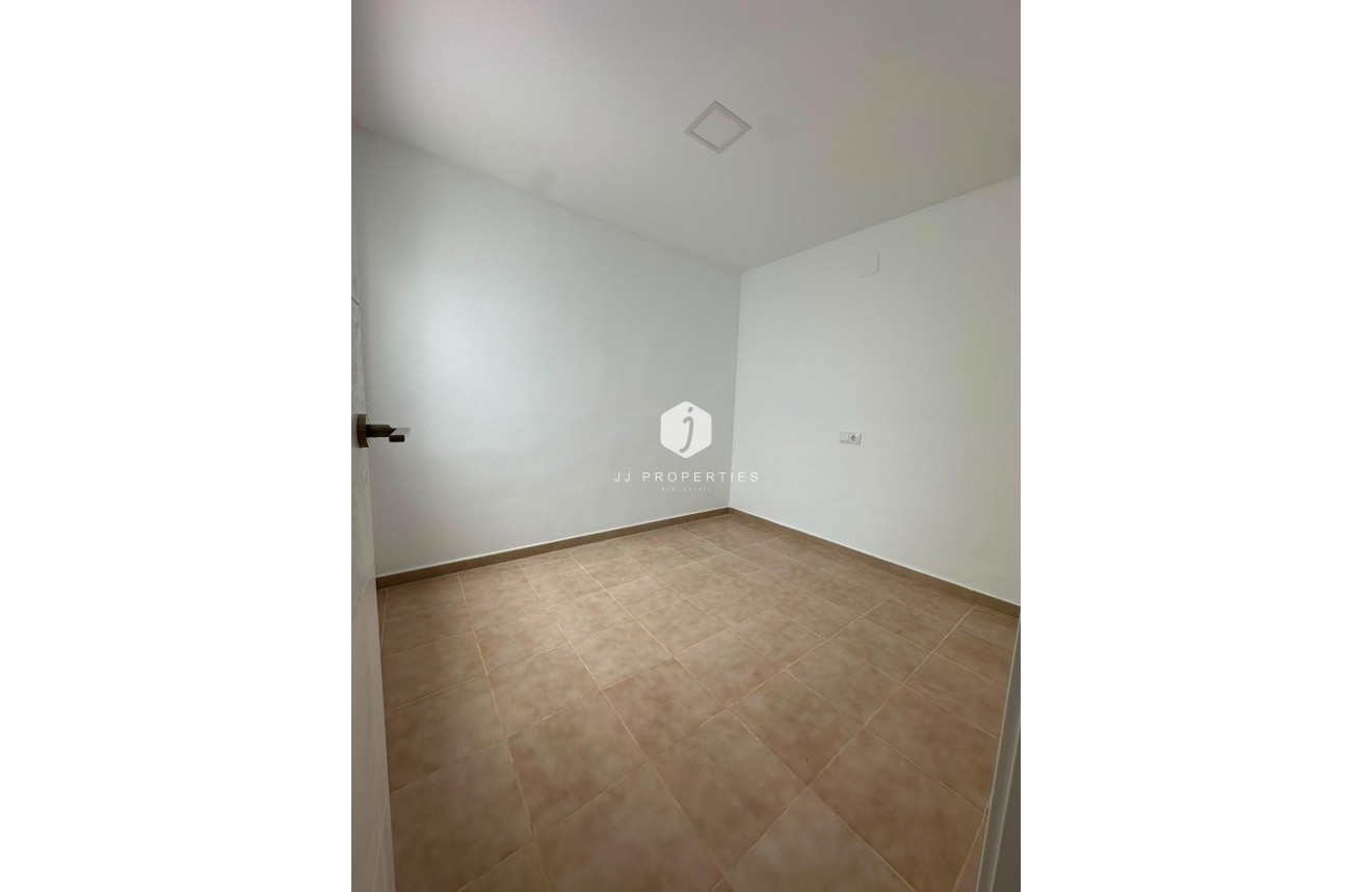 D'occasion - Bungalow -
Torrevieja - La Siesta - El Salado - Torreta