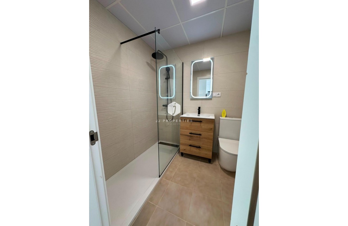D'occasion - Bungalow -
Torrevieja - La Siesta - El Salado - Torreta