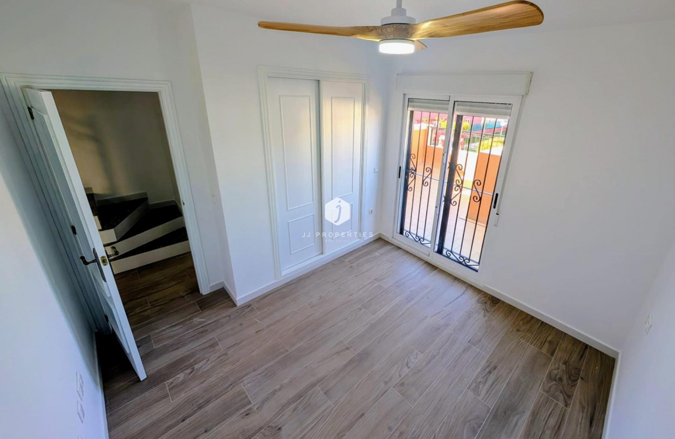 Segunda mano - Villa -
Orihuela Costa - Costa Blanca