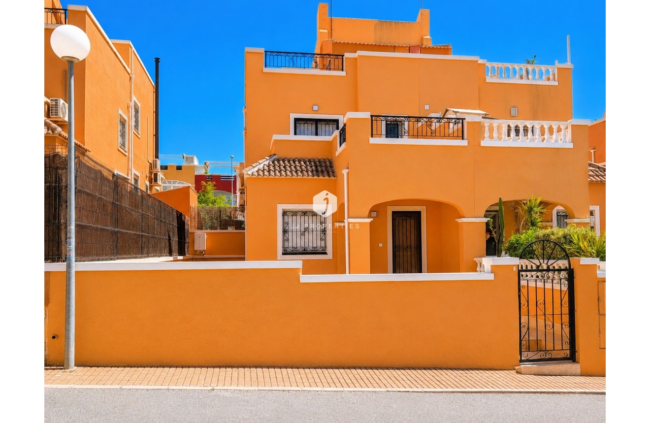 Segunda mano - Villa -
Orihuela Costa - Costa Blanca