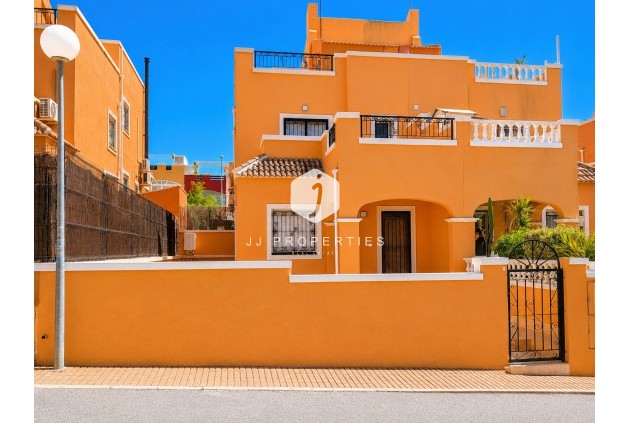 Segunda mano - Villa -
Orihuela Costa - Costa Blanca