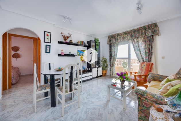 Resale - Apartment / flat -
Torrevieja - Costa Blanca