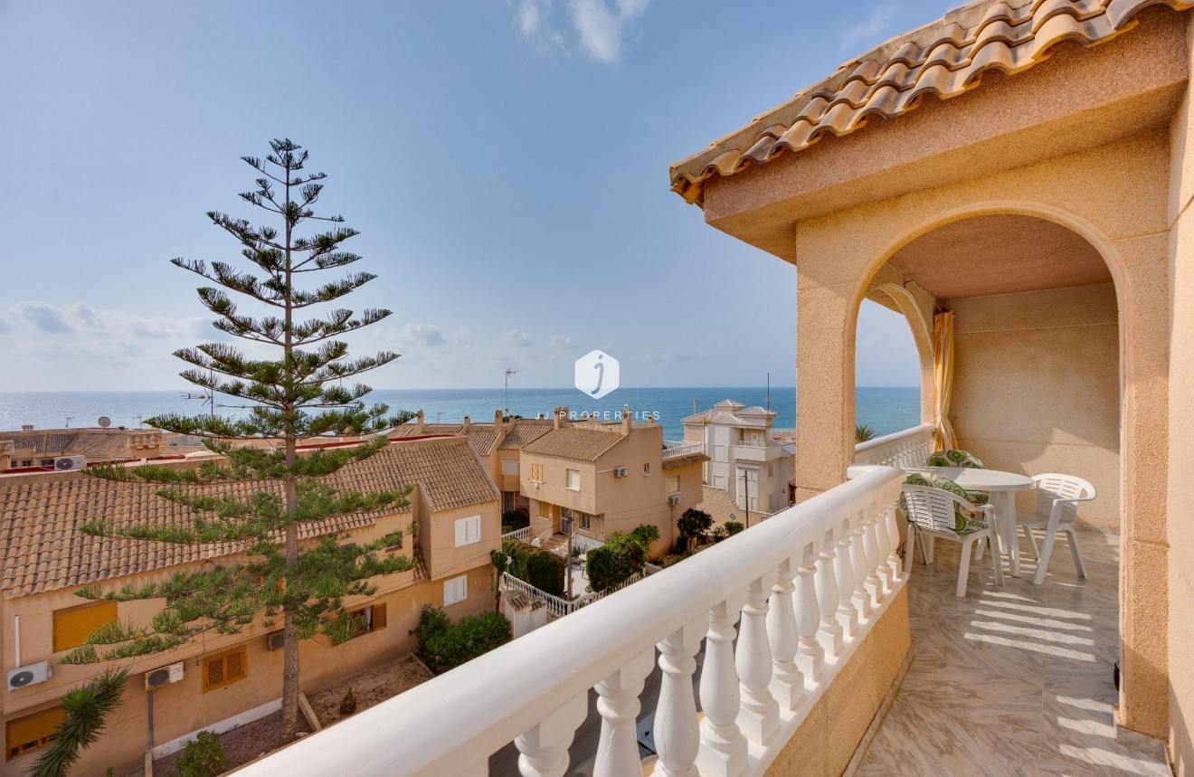 Resale - Apartment / flat -
Torrevieja - Costa Blanca