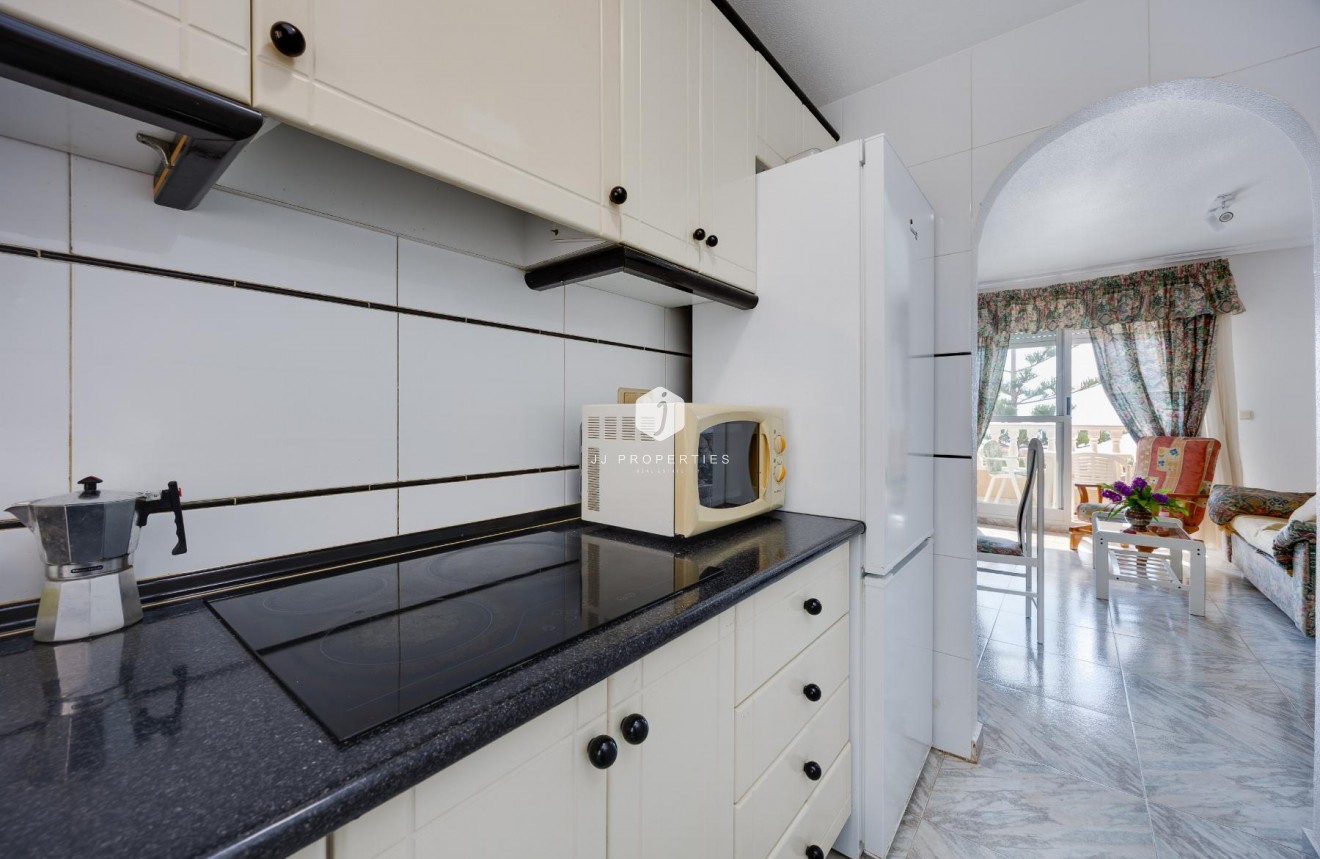 Resale - Apartment / flat -
Torrevieja - Costa Blanca