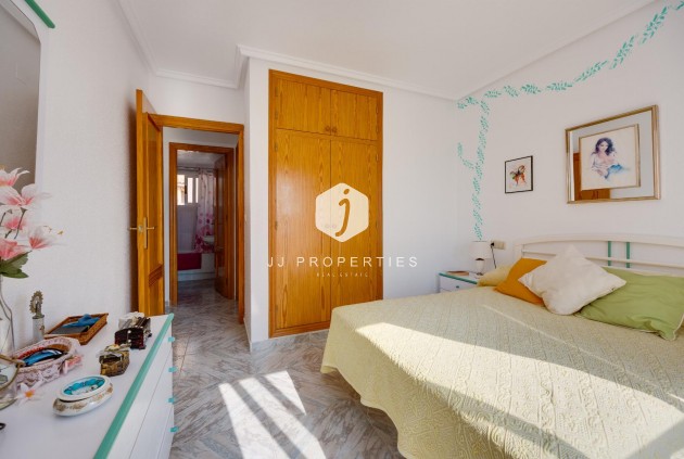 Resale - Apartment / flat -
Torrevieja - Costa Blanca