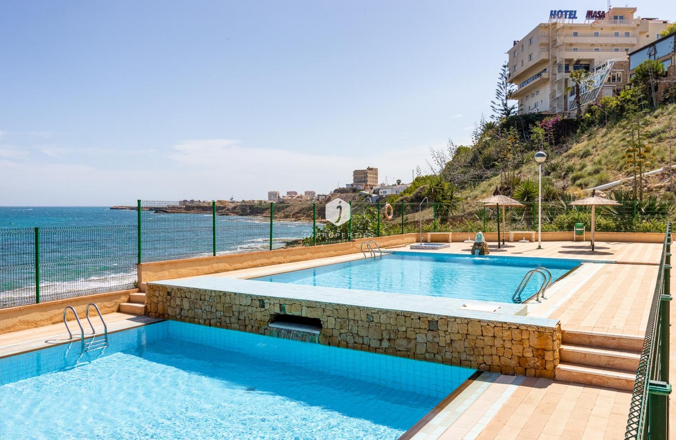 Resale - Apartment / flat -
Torrevieja - Costa Blanca