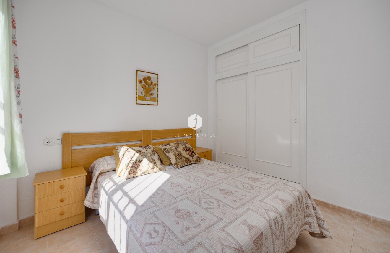 D'occasion - Bungalow -
Torrevieja - Costa Blanca