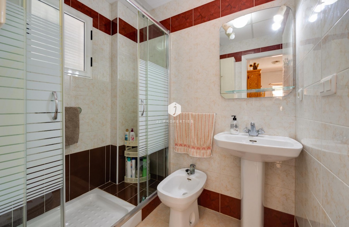 D'occasion - Bungalow -
Torrevieja - Costa Blanca