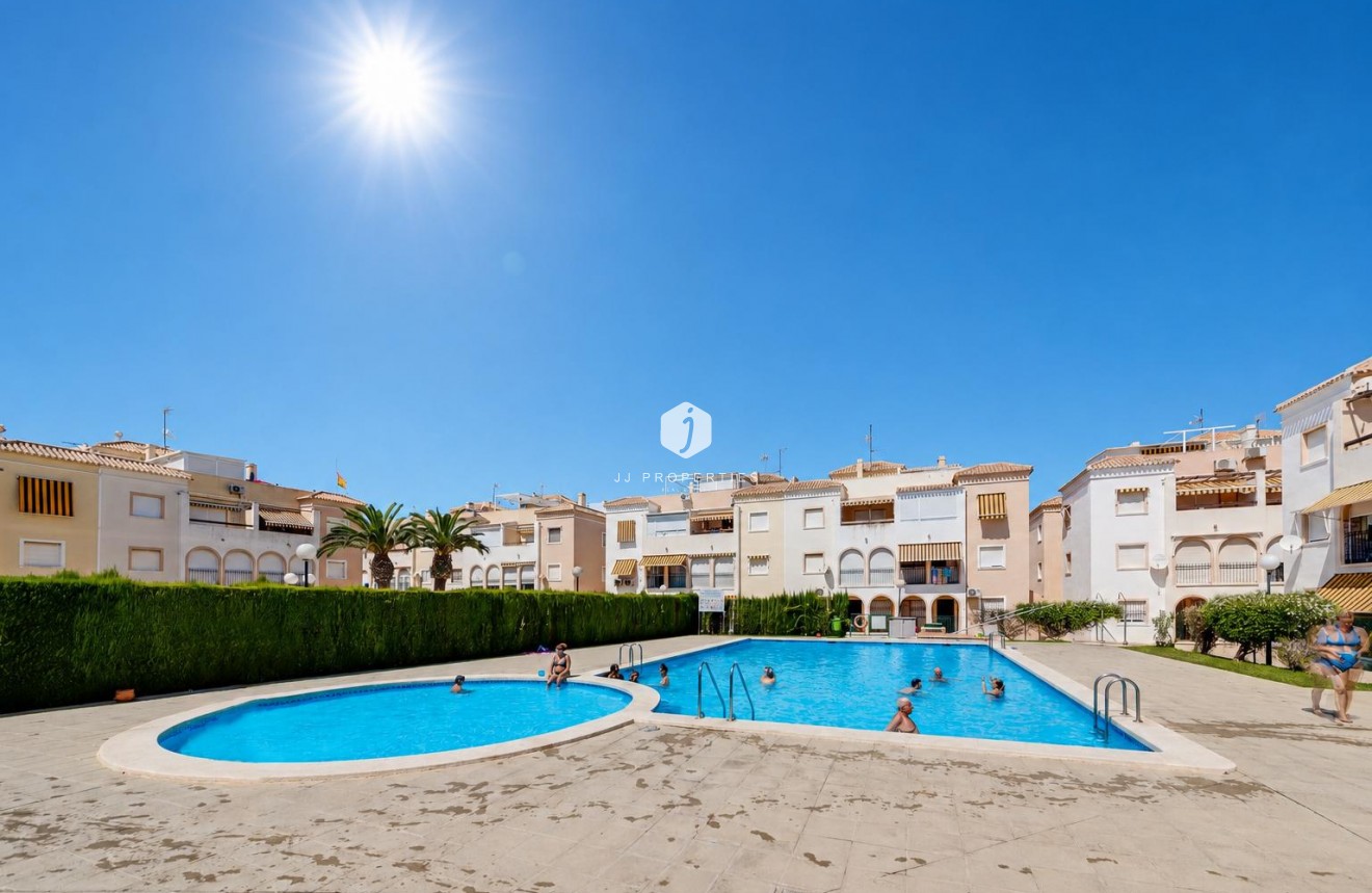 D'occasion - Bungalow -
Torrevieja - Costa Blanca