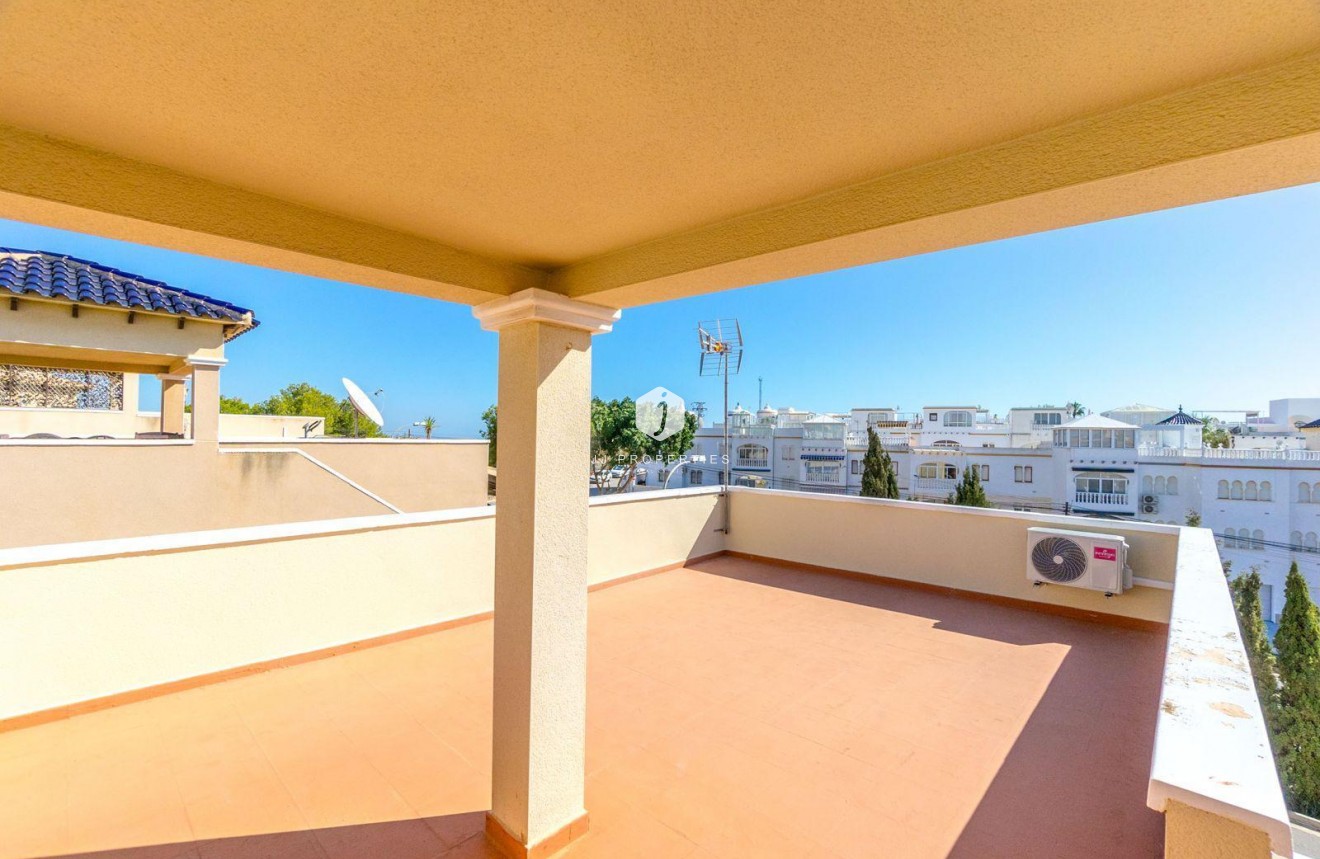 D'occasion - Chalet -
Orihuela Costa - Costa Blanca