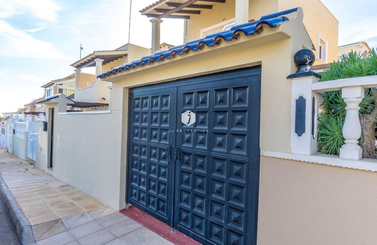 D'occasion - Chalet -
Orihuela Costa - Costa Blanca