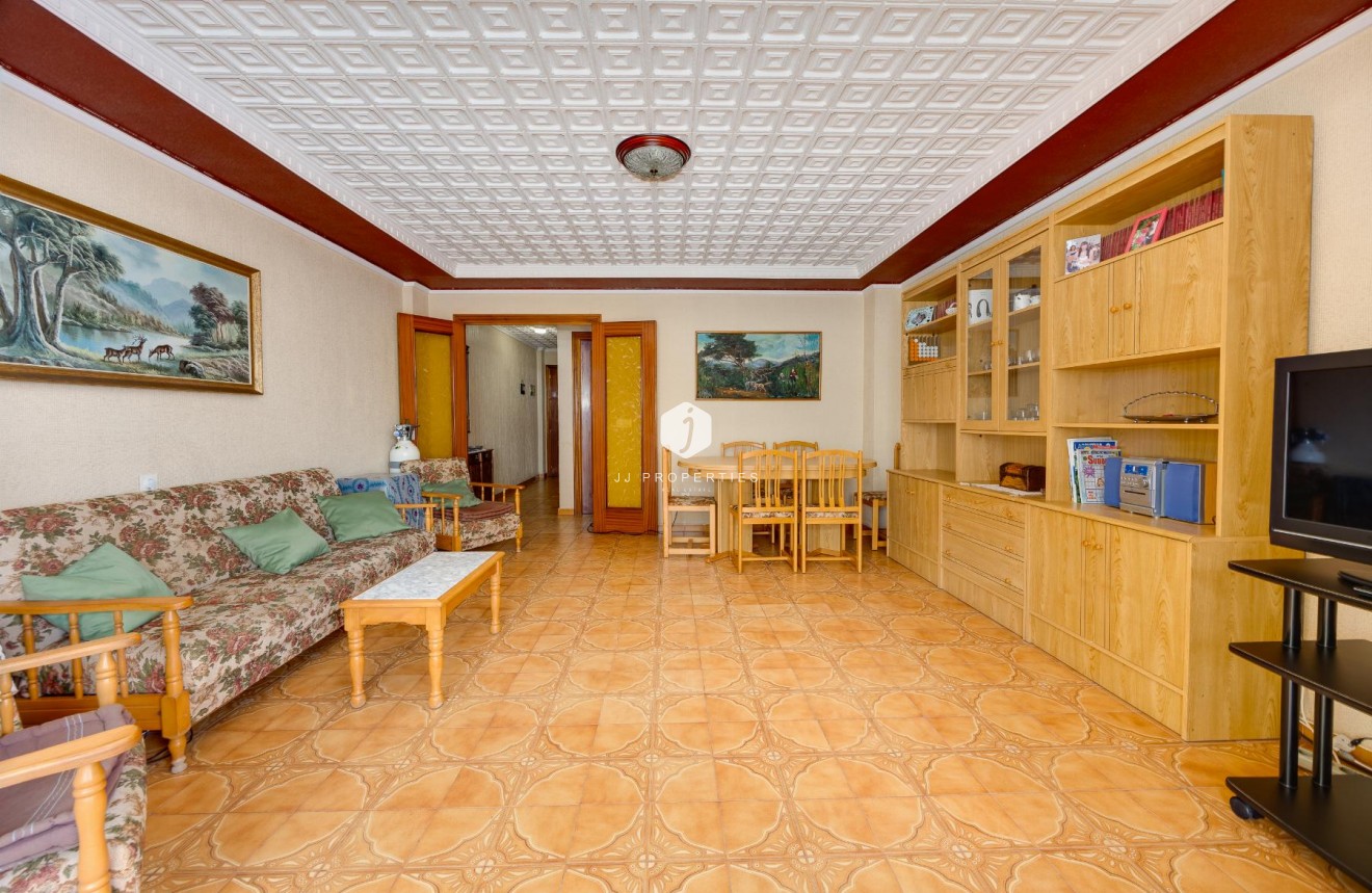 Resale - Apartment / flat -
Torrevieja - Costa Blanca