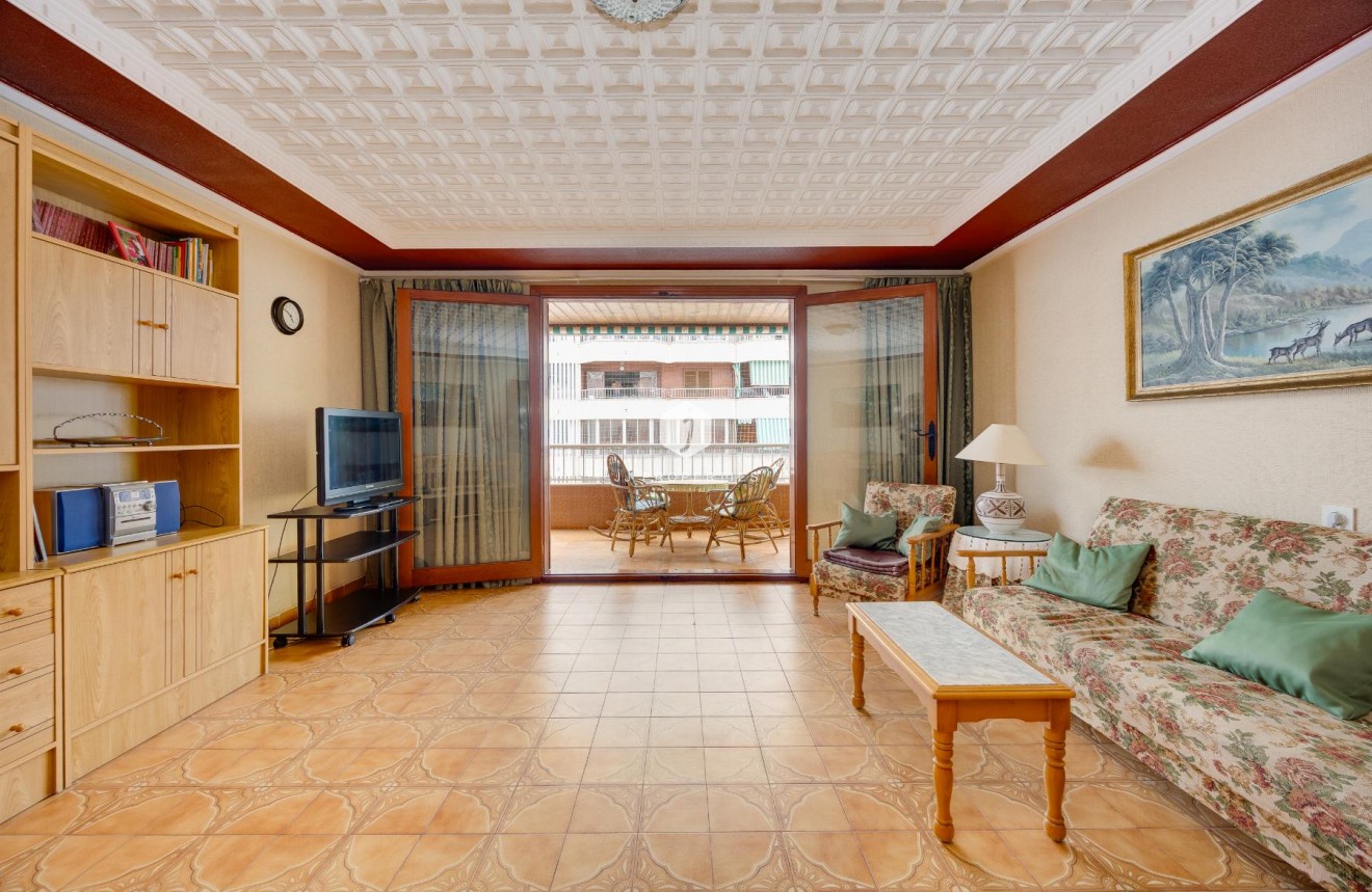 Resale - Apartment / flat -
Torrevieja - Costa Blanca