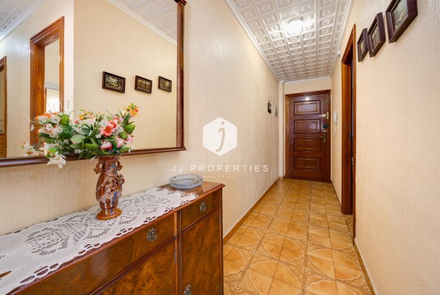 Resale - Apartment / flat -
Torrevieja - Costa Blanca