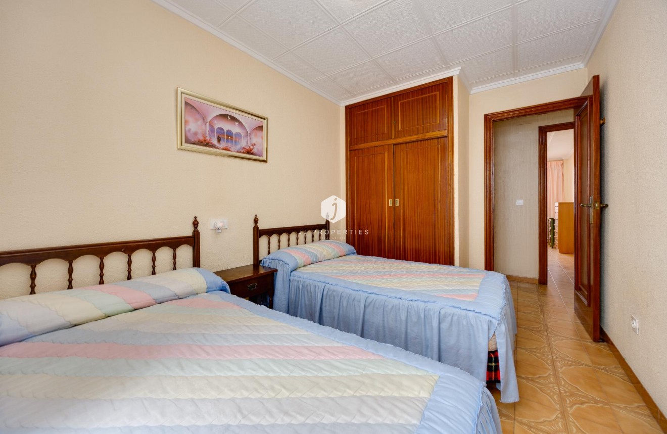 Resale - Apartment / flat -
Torrevieja - Costa Blanca