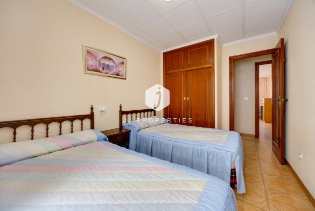 Resale - Apartment / flat -
Torrevieja - Costa Blanca