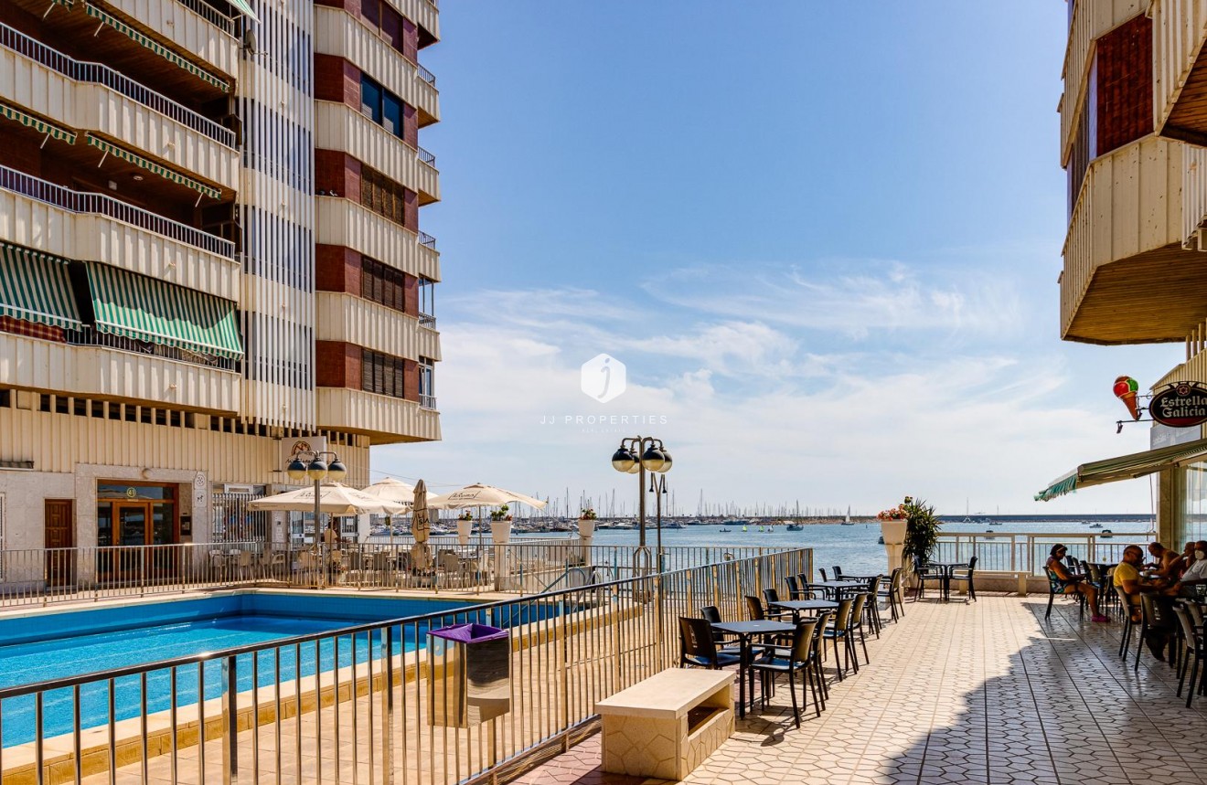 Resale - Apartment / flat -
Torrevieja - Costa Blanca