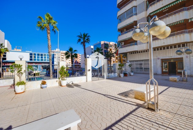 Resale - Apartment / flat -
Torrevieja - Costa Blanca