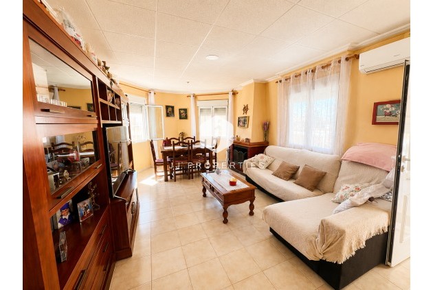 Resale - Villa -
Torrevieja - Costa Blanca