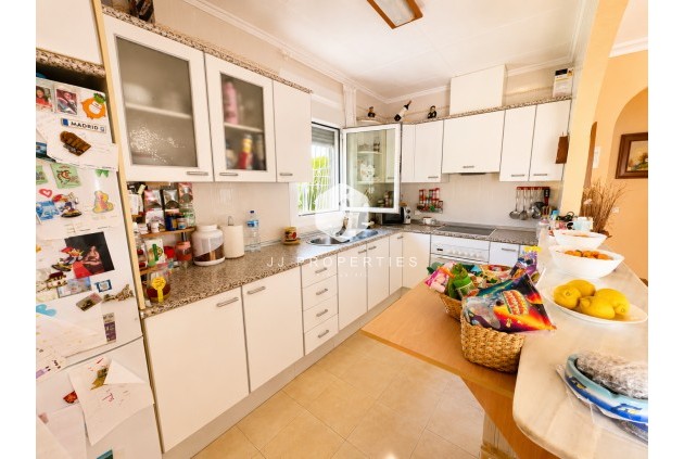 Resale - Villa -
Torrevieja - Costa Blanca