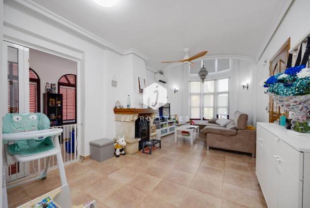 Aus zweiter Hand - Villa -
San Fulgencio - Costa Blanca