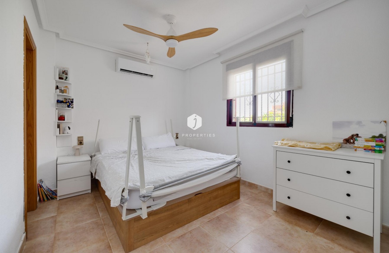 Aus zweiter Hand - Villa -
San Fulgencio - Costa Blanca