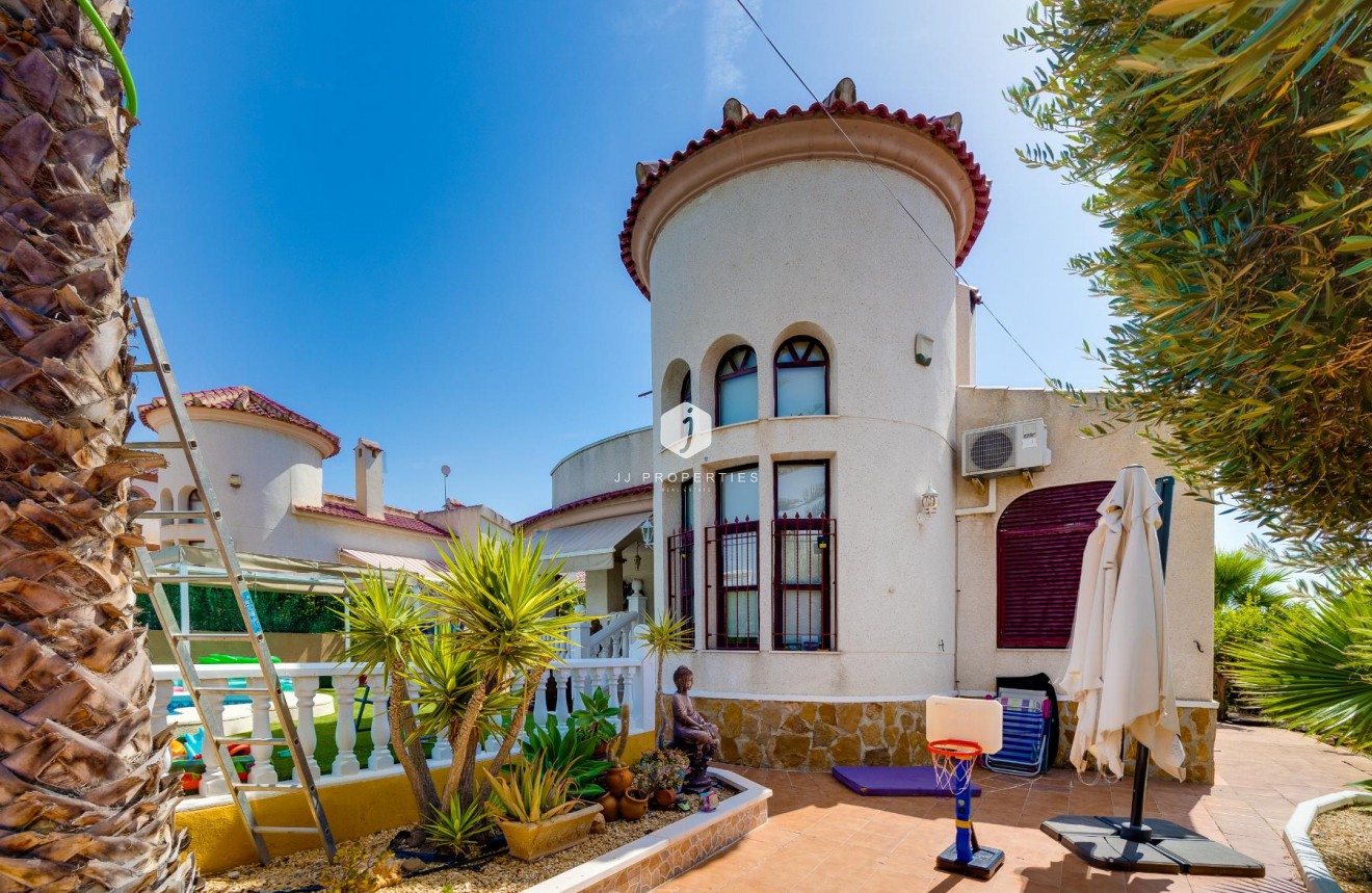 Aus zweiter Hand - Villa -
San Fulgencio - Costa Blanca