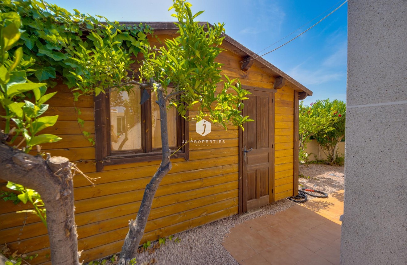 Aus zweiter Hand - Villa -
San Fulgencio - Costa Blanca