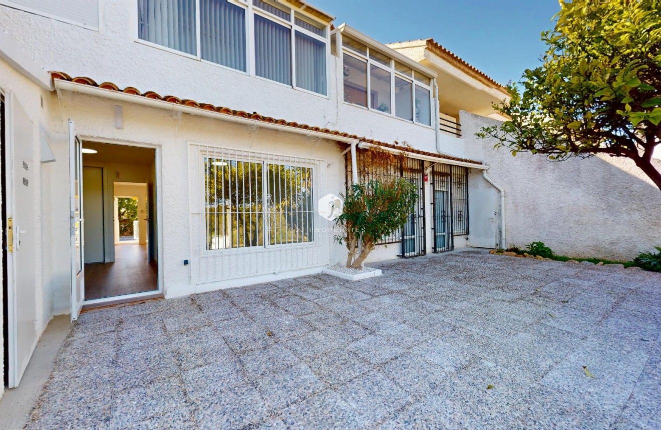 Tweedehands - Bungalow -
Orihuela Costa - Costa Blanca