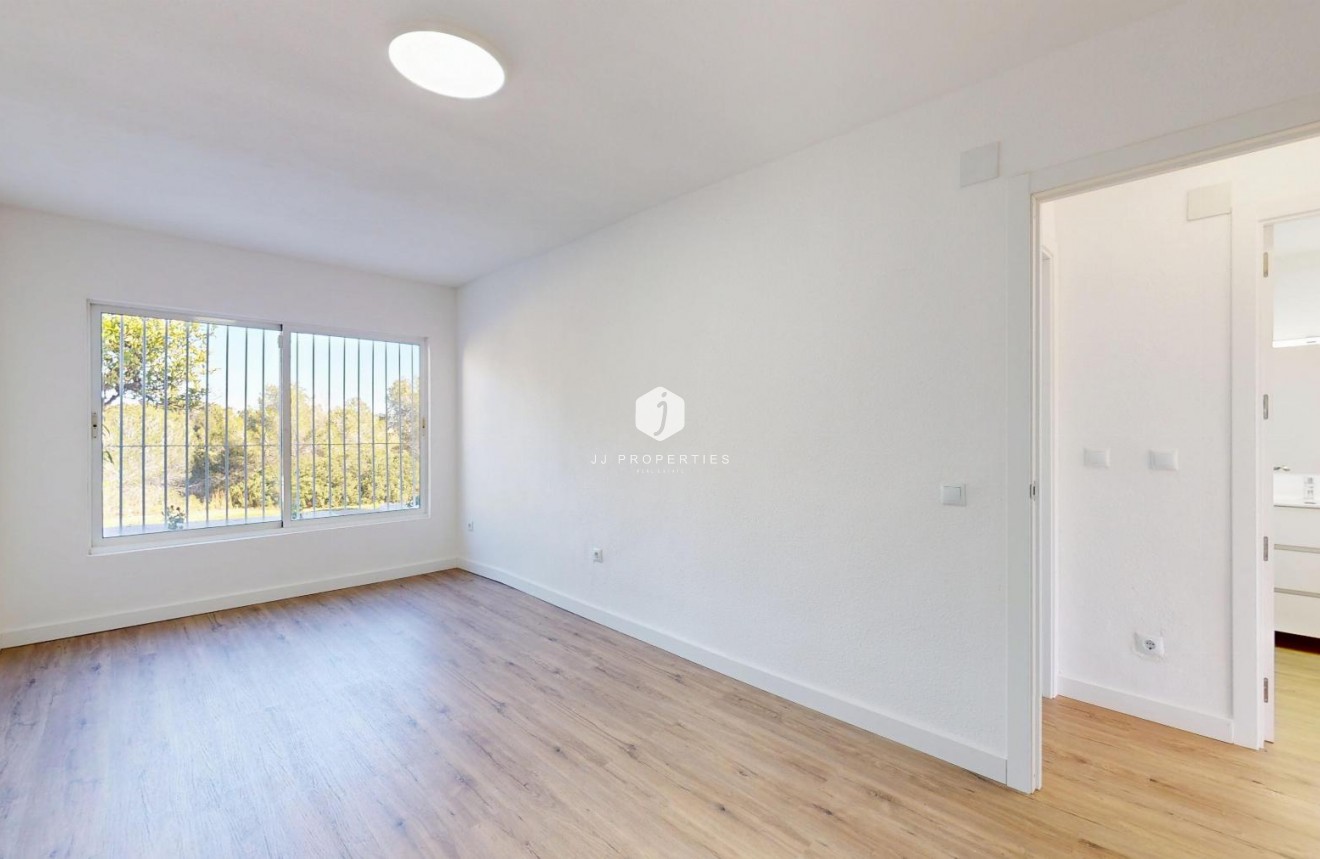 Tweedehands - Bungalow -
Orihuela Costa - Costa Blanca