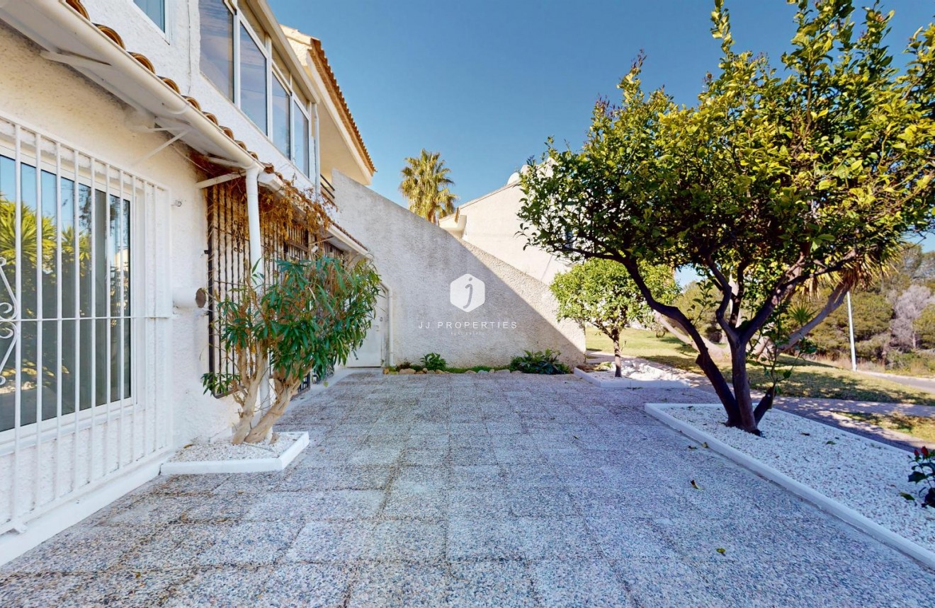 Tweedehands - Bungalow -
Orihuela Costa - Costa Blanca