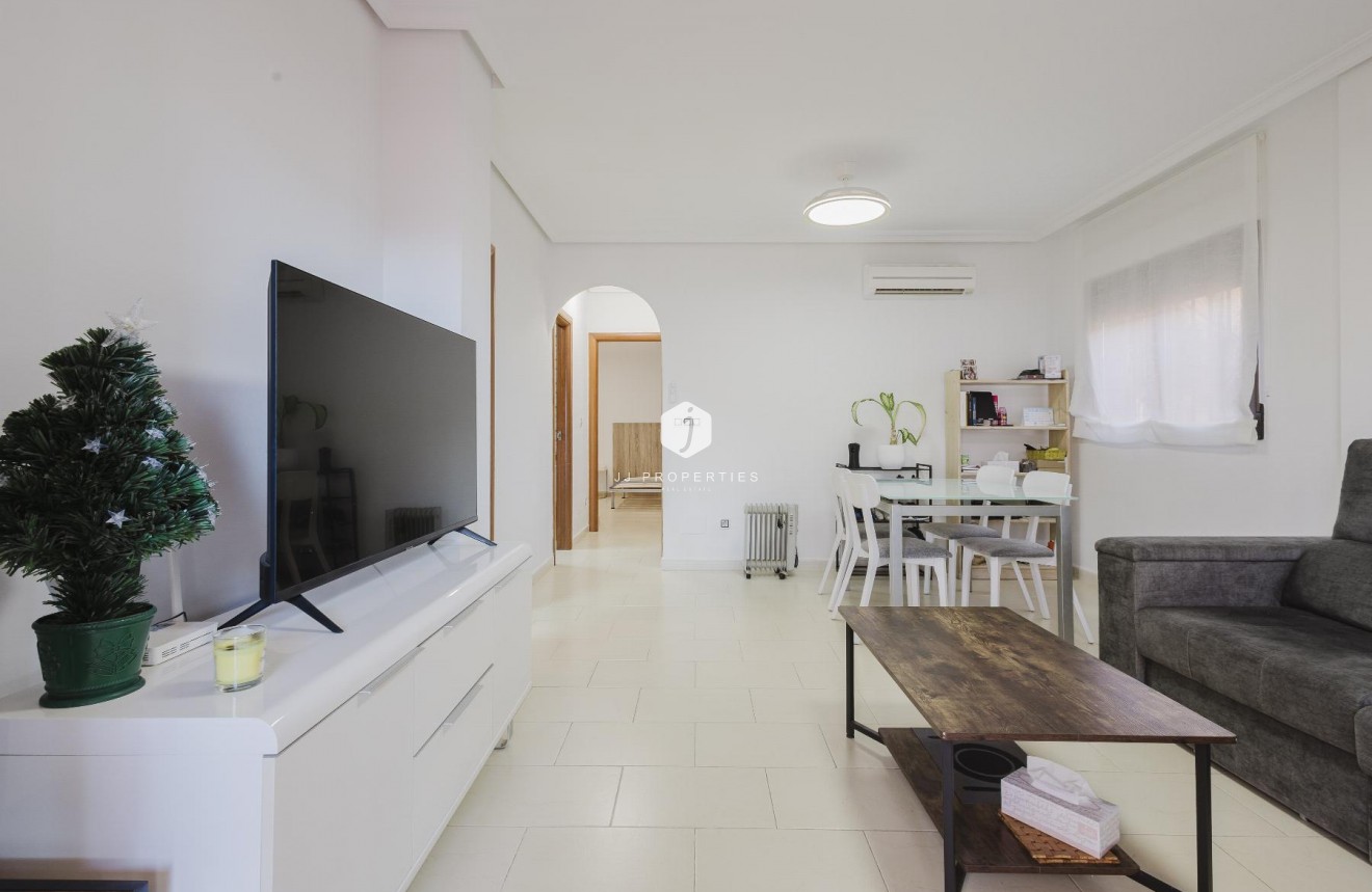 Z drugiej ręki - Villa -
Torrevieja - Costa Blanca