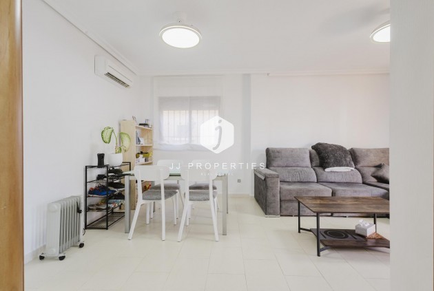 Z drugiej ręki - Villa -
Torrevieja - Costa Blanca