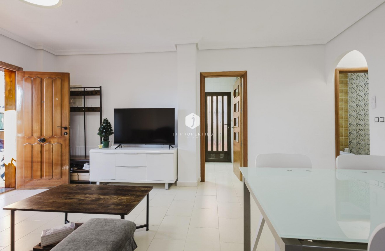 Z drugiej ręki - Villa -
Torrevieja - Costa Blanca