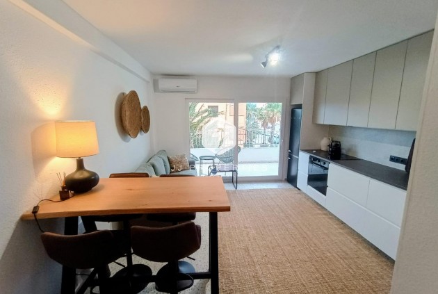 Resale - Apartment / flat -
Guardamar del Segura - Urbanizaciones