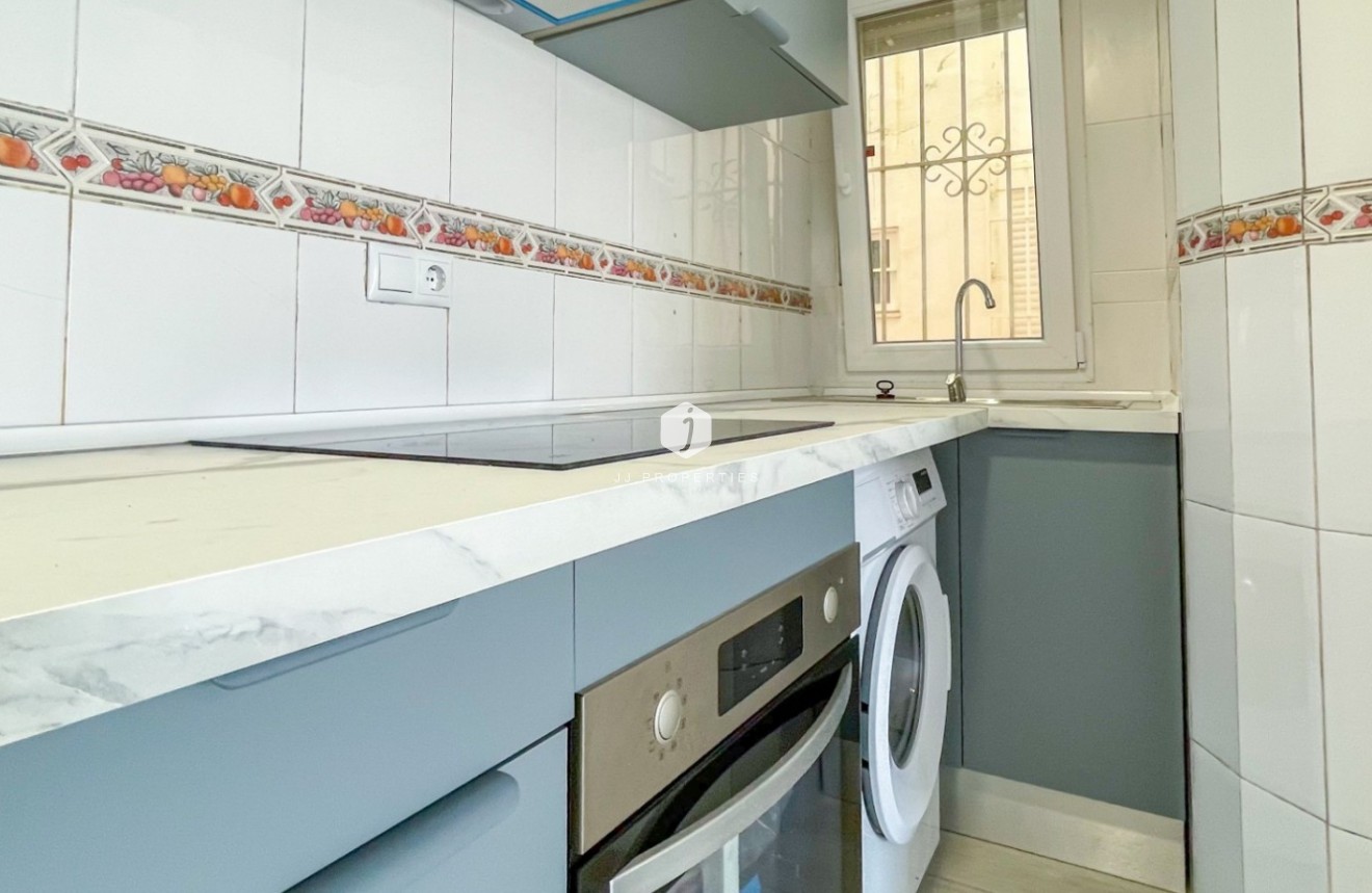 Tweedehands - Appartement / flat -
Torrevieja - Costa Blanca