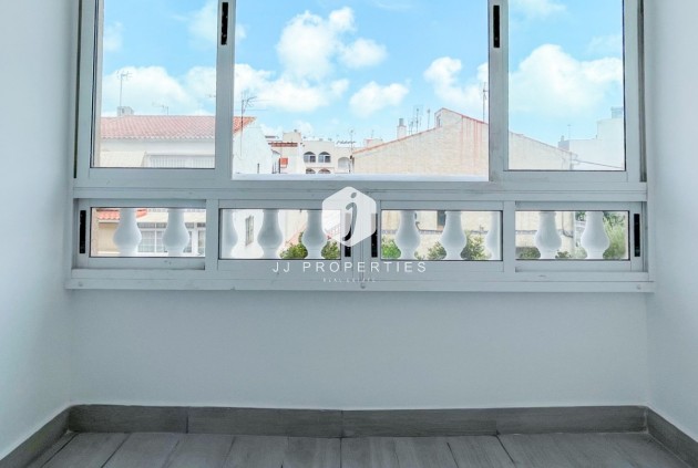 Tweedehands - Appartement / flat -
Torrevieja - Costa Blanca