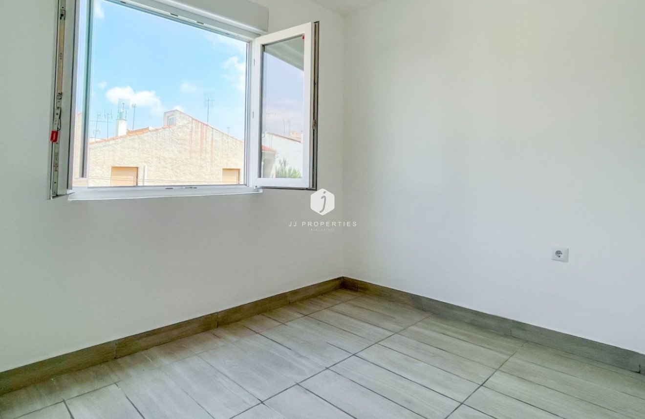 Tweedehands - Appartement / flat -
Torrevieja - Costa Blanca