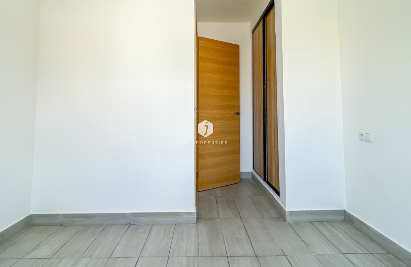 Tweedehands - Appartement / flat -
Torrevieja - Costa Blanca