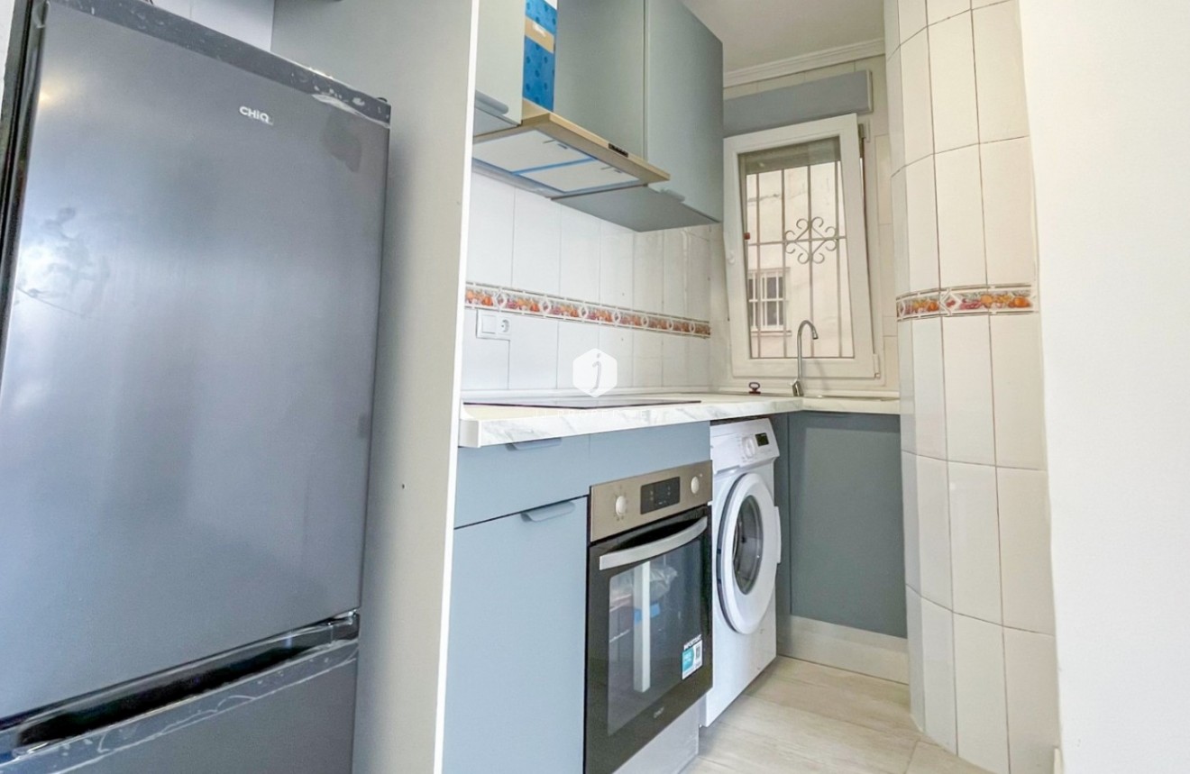Tweedehands - Appartement / flat -
Torrevieja - Costa Blanca