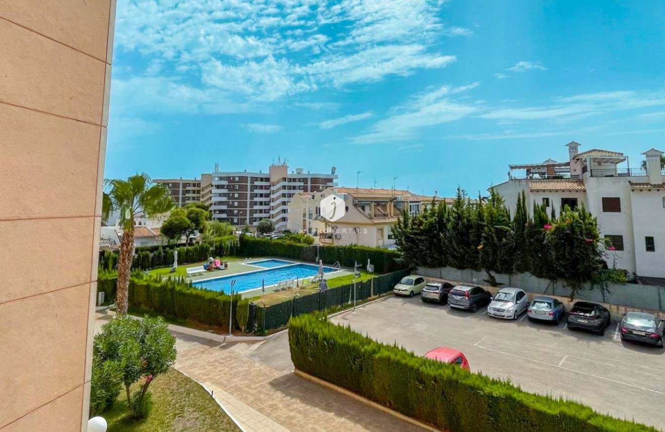 Tweedehands - Appartement / flat -
Orihuela Costa - Costa Blanca