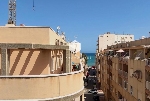 Segunda mano - Ático -
Torrevieja - Habaneras