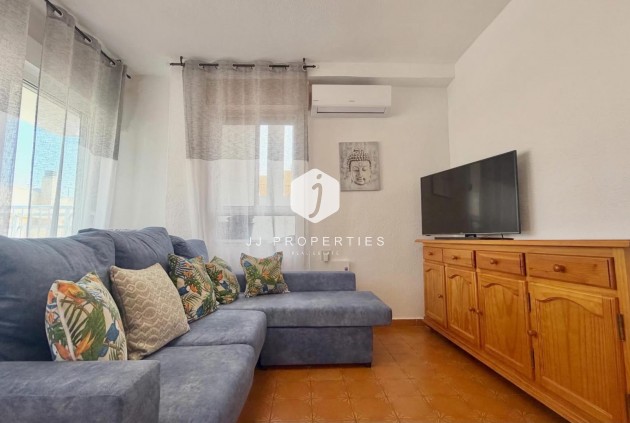 Segunda mano - Ático -
Torrevieja - Habaneras
